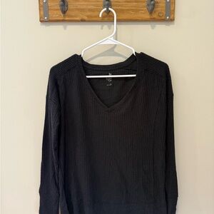 Black V-Neck Sweater Top